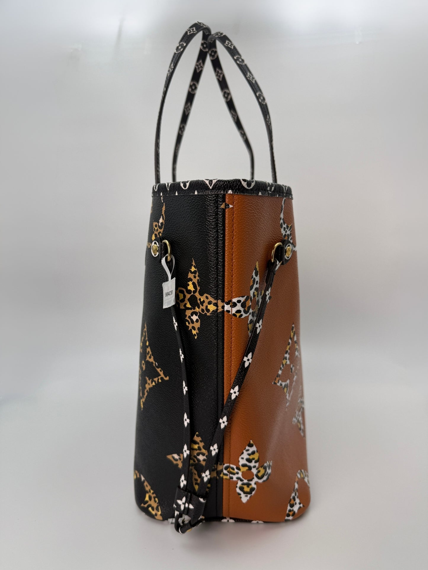 (AJ54) Louis Vuitton Monogram Jungle Neverfull MM, Gold Hardware