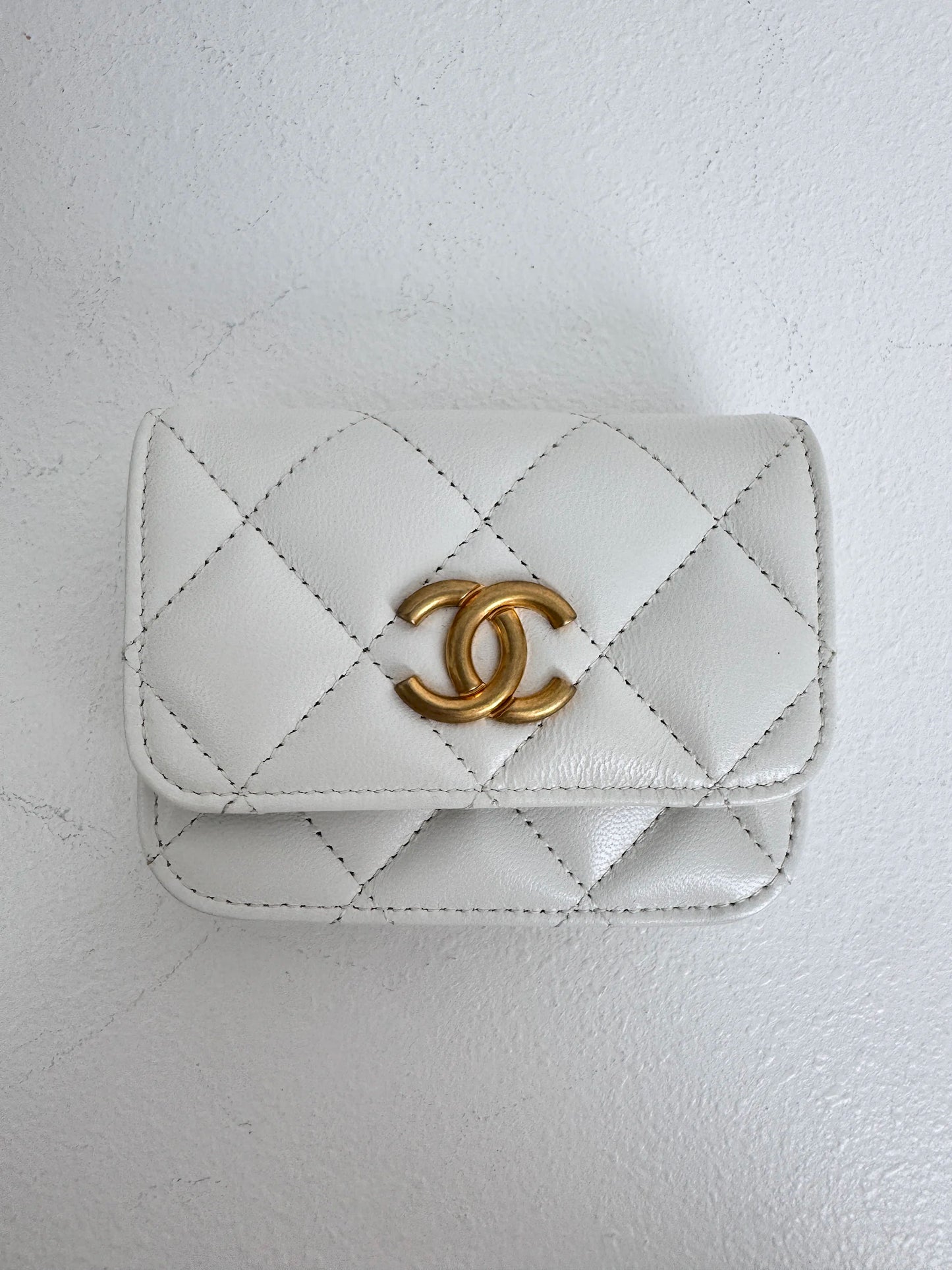 (A44) Chanel White Aged Calfskin 2021 Punk Chain Belt Bag Gold Hardware