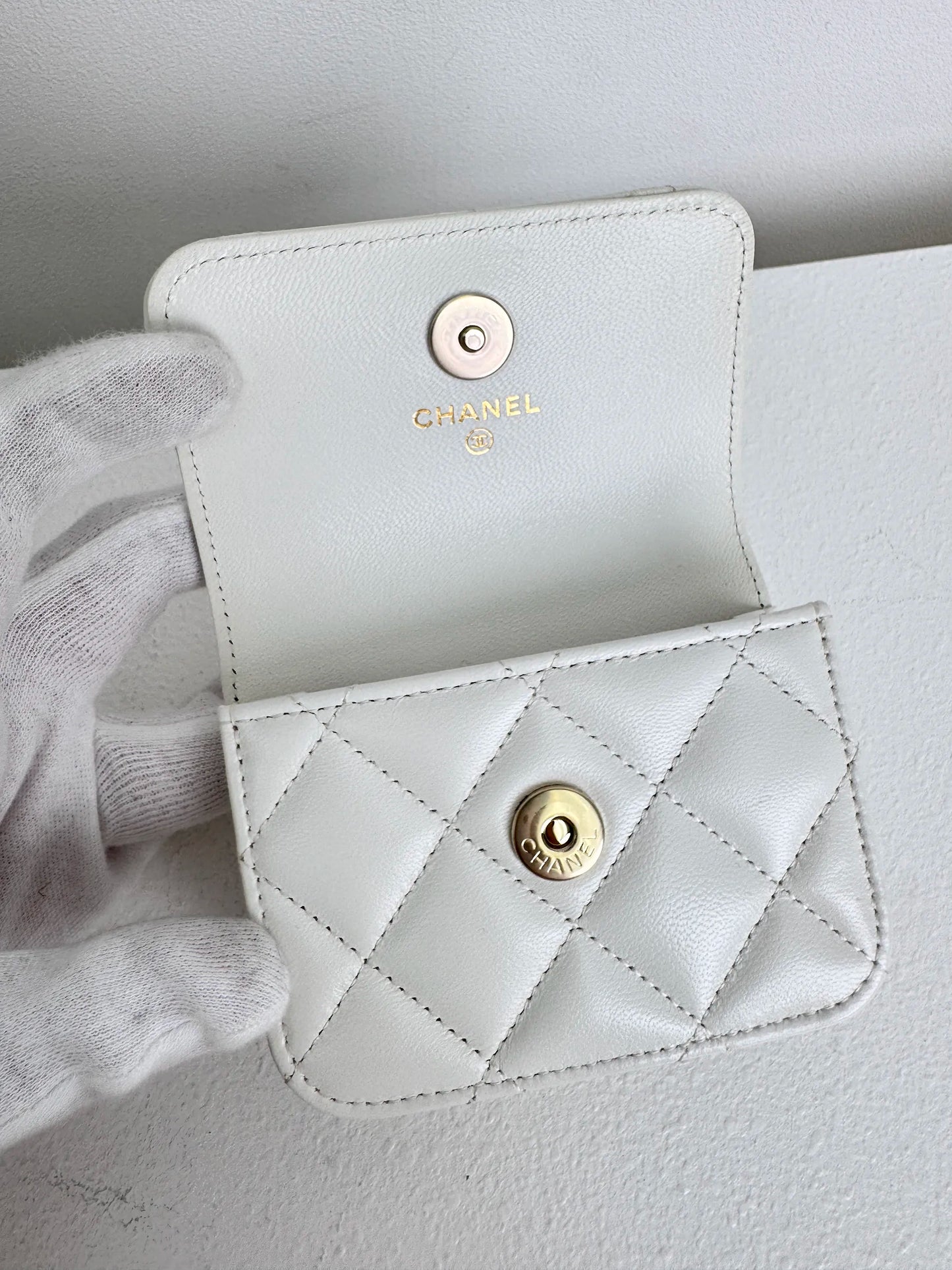 (A44) Chanel White Aged Calfskin 2021 Punk Chain Belt Bag Gold Hardware