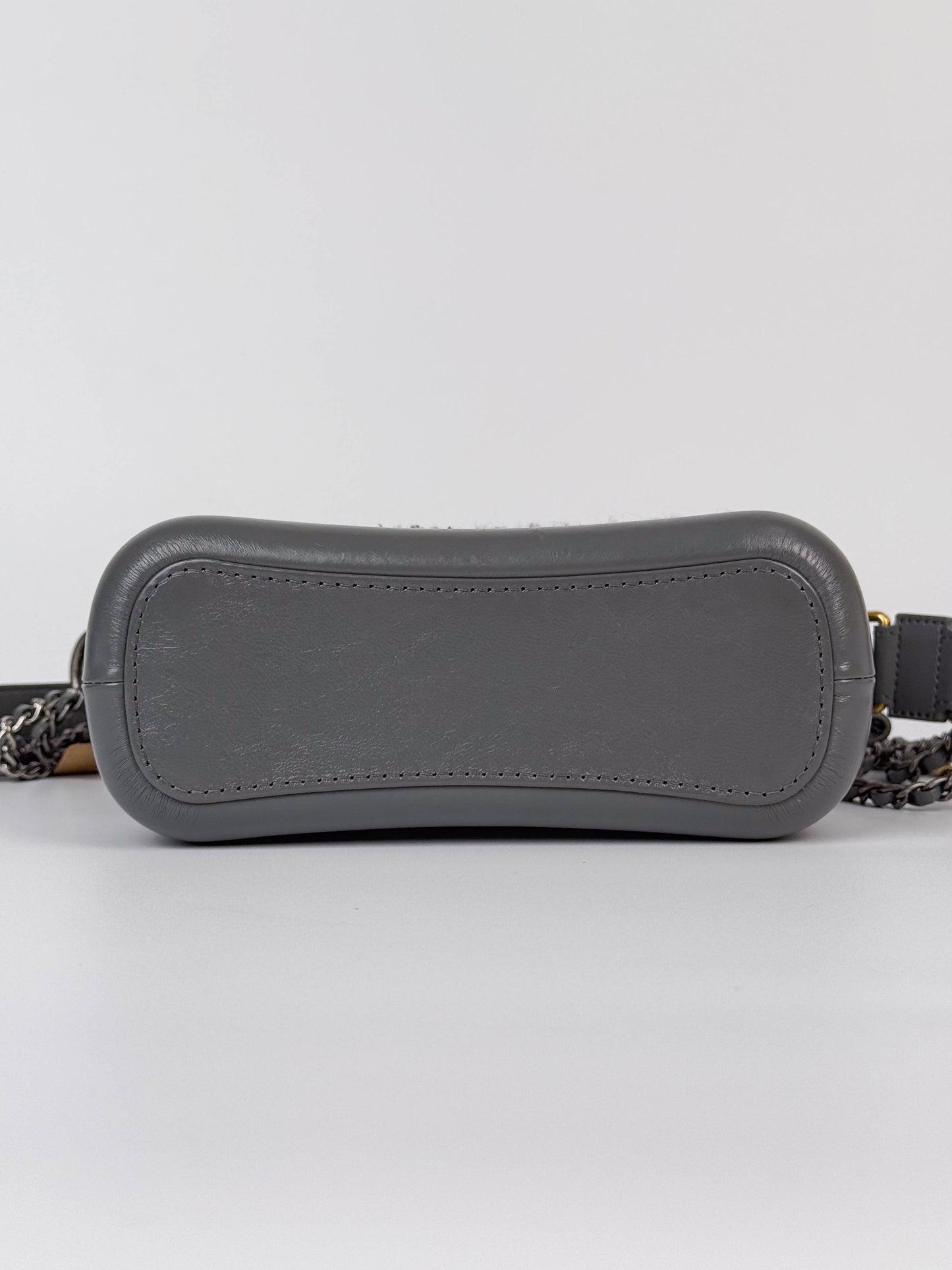 (A91) Chanel Grey Calf Leather/Tweed Small Gabrielle Hobo Bag Multi-Tone Hardware