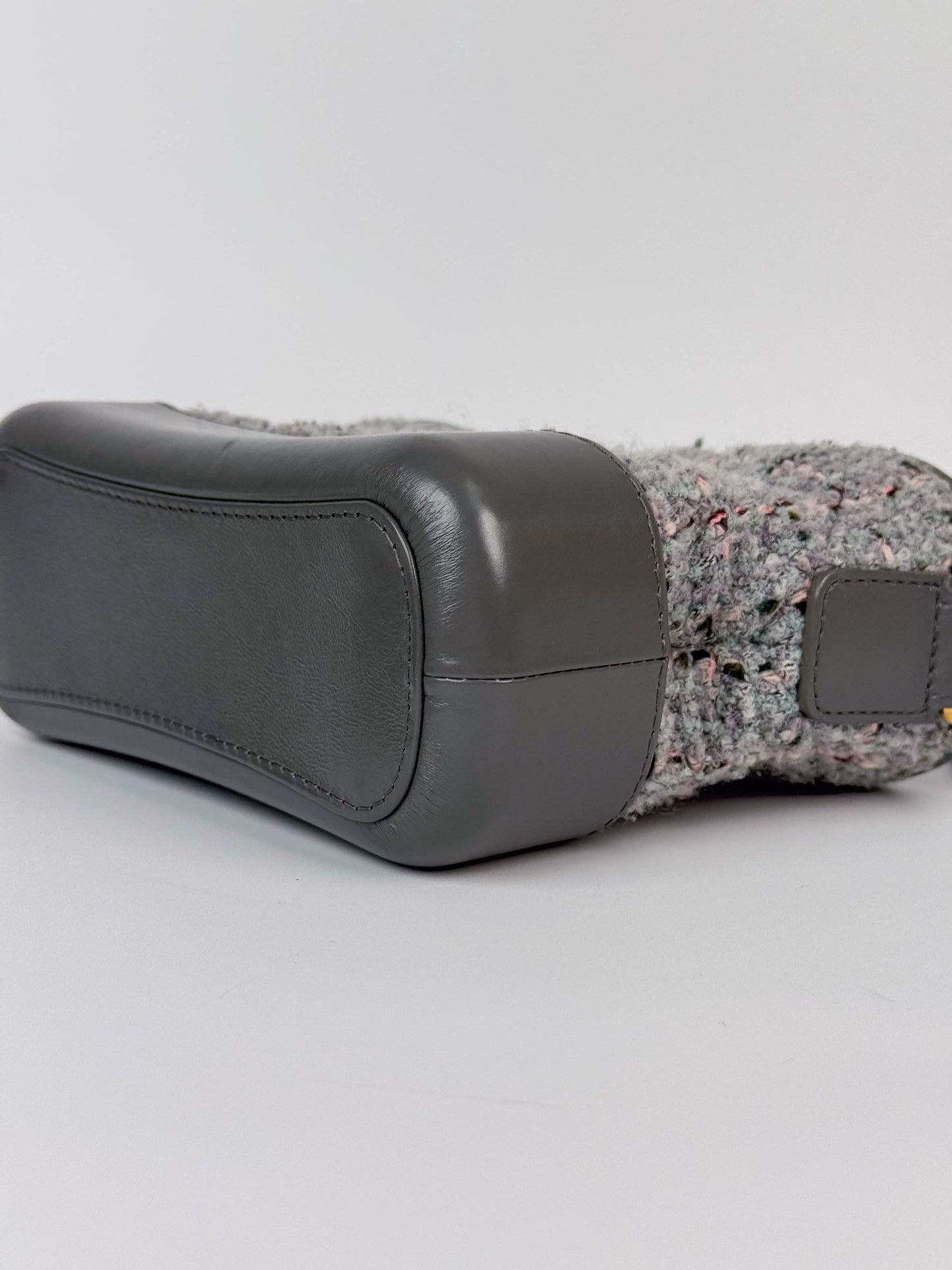 (A91) Chanel Grey Calf Leather/Tweed Small Gabrielle Hobo Bag Multi-Tone Hardware