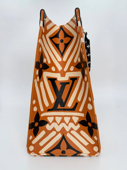(AJ50) Louis Vuitton Crafty Onthego GM Shoulder Bag, Gold Hardware