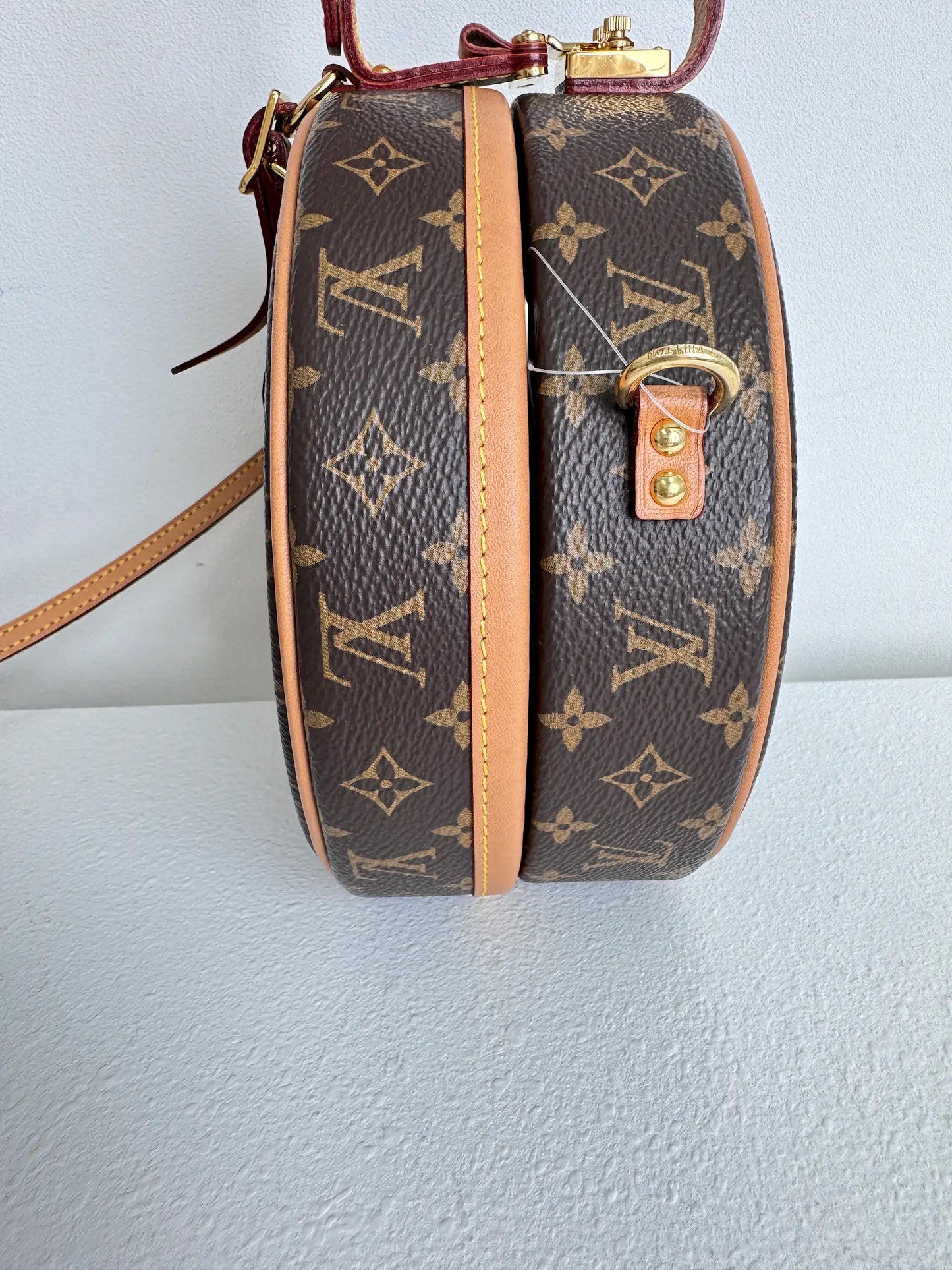 (A15) Louis Vuitton Monogram Petite Boite Chapeau Gold Hardware Removable and Adjustable Crossbody Strap