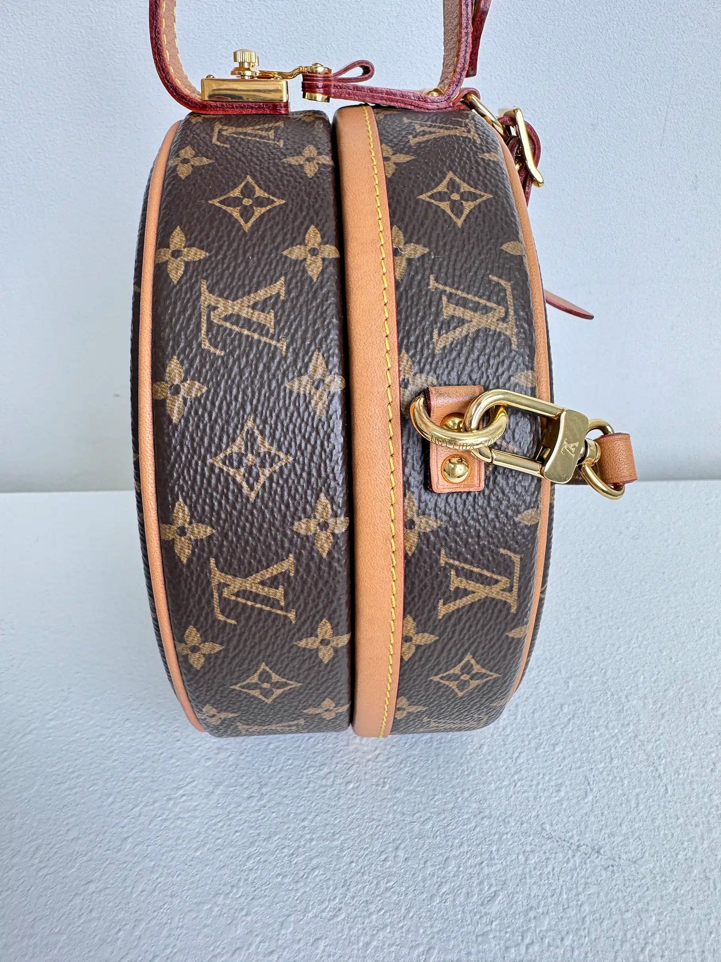 (A15) Louis Vuitton Monogram Petite Boite Chapeau Gold Hardware Removable and Adjustable Crossbody Strap