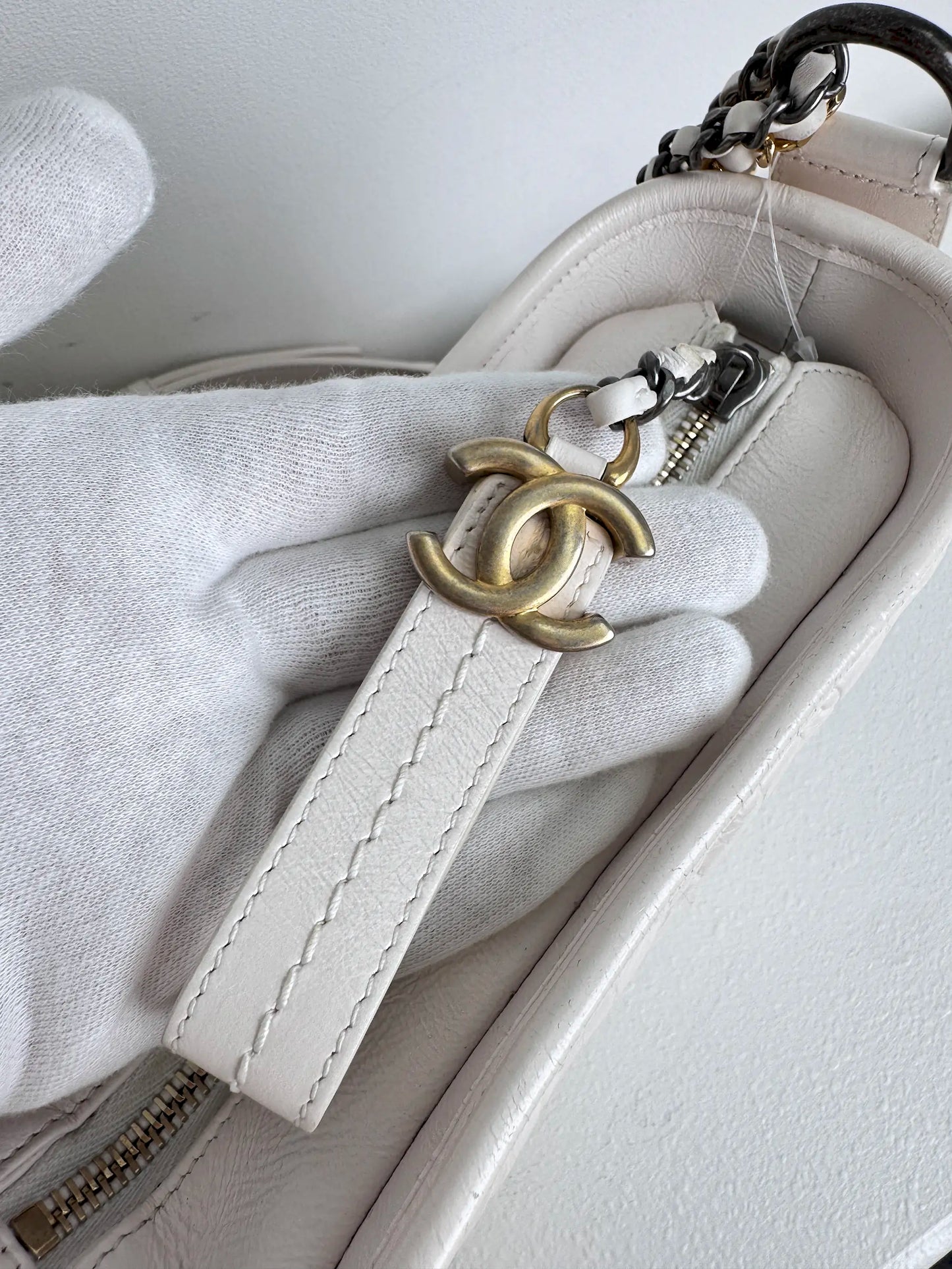 (A18) Chanel White Calfskin Chevron Small Gabrielle Gold/Silver/Ruthenium Hardware Series 29 Year 2020 Light Mark on Bottom