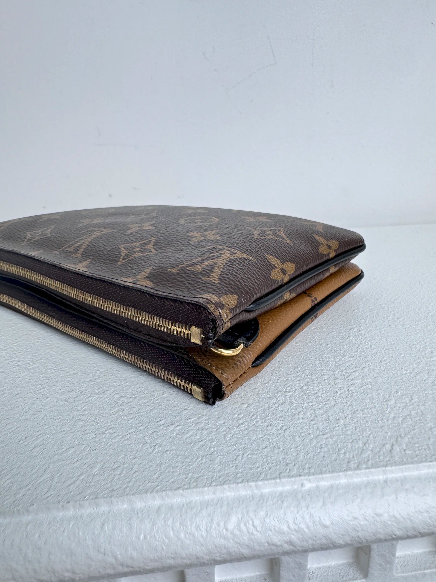 (A38) Louis Vuitton Reverse Monogram Double Zip Pochette Gold Hardware