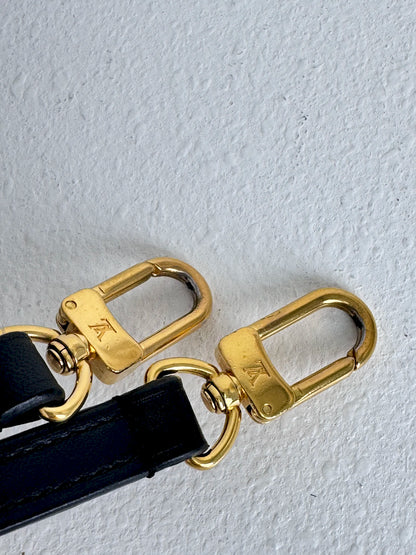 (A38) Louis Vuitton Reverse Monogram Double Zip Pochette Gold Hardware