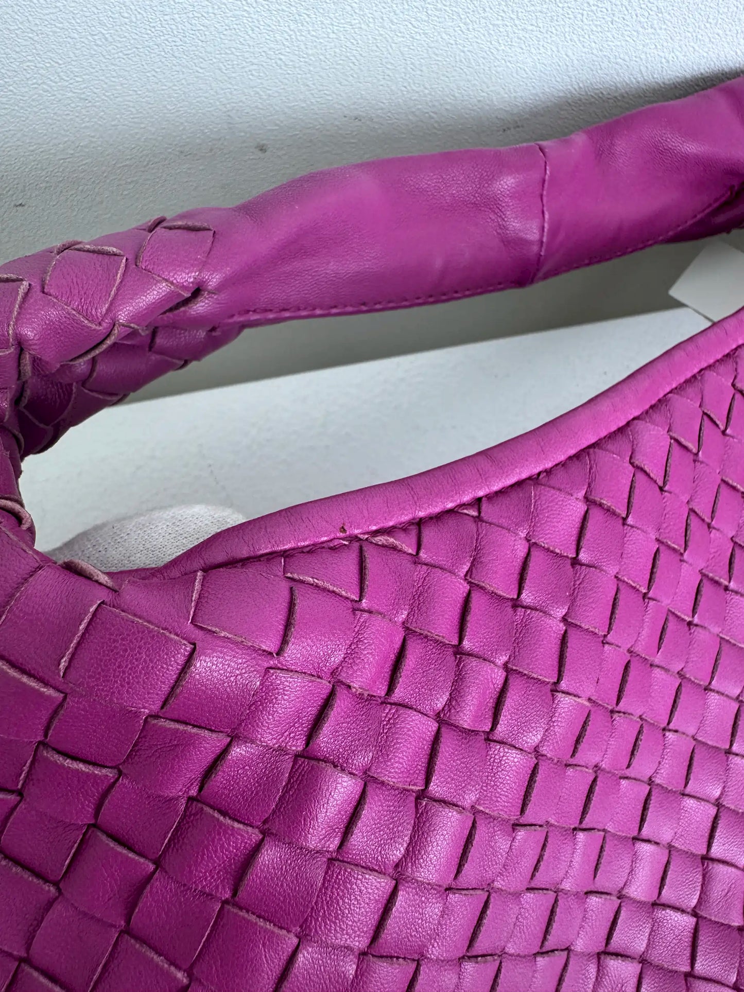 (A41) Bottega Veneta Fuchsia Pink Intrecciato Medium Hobo Ruthenium Hardware