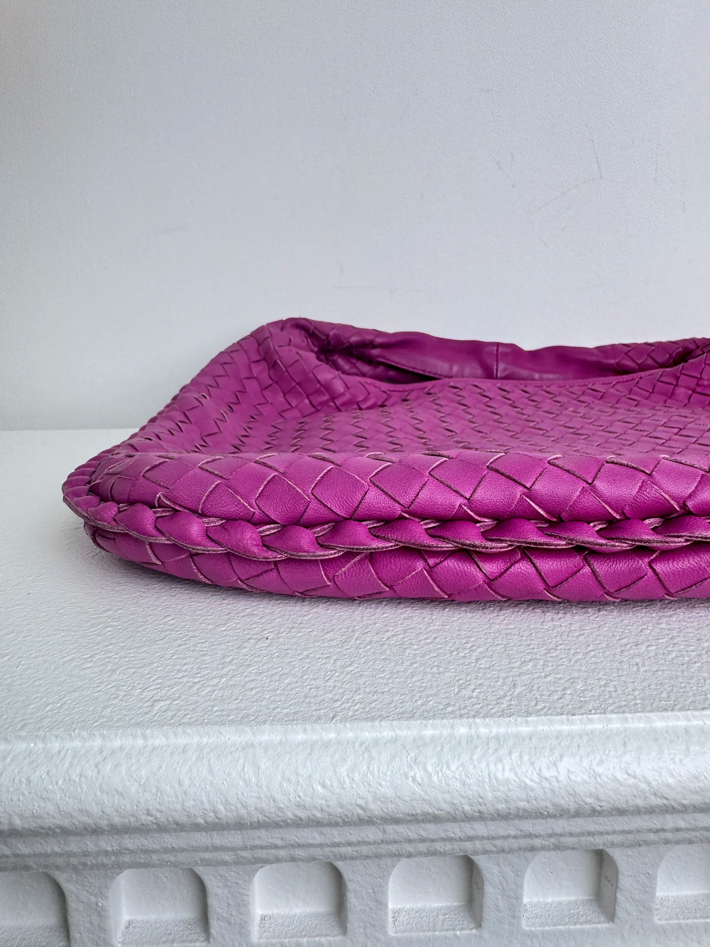 (A41) Bottega Veneta Fuchsia Pink Intrecciato Medium Hobo Ruthenium Hardware