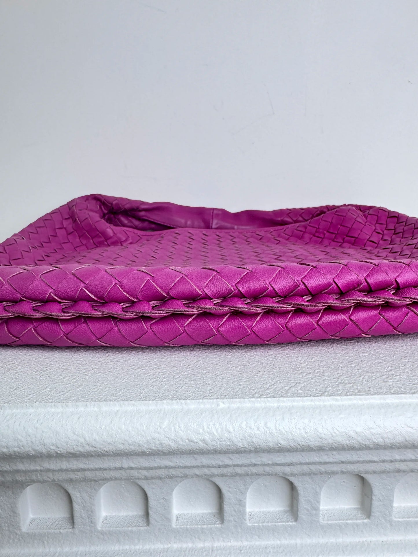 (A41) Bottega Veneta Fuchsia Pink Intrecciato Medium Hobo Ruthenium Hardware