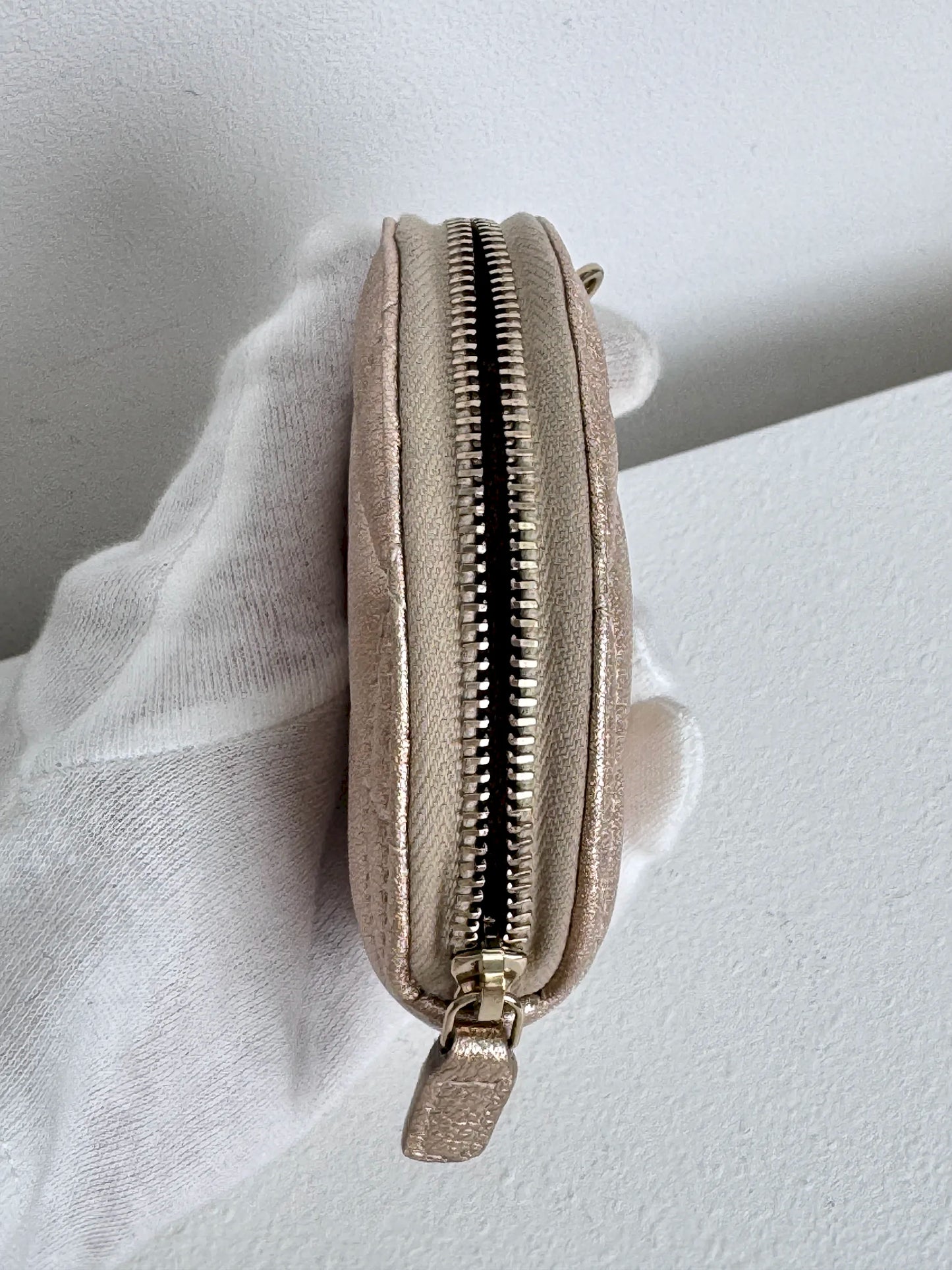 (A45) Chanel Champagne Gold Round Pouch & AirPods Holder Bag Charm Lambskin Champagne Gold Hardware
