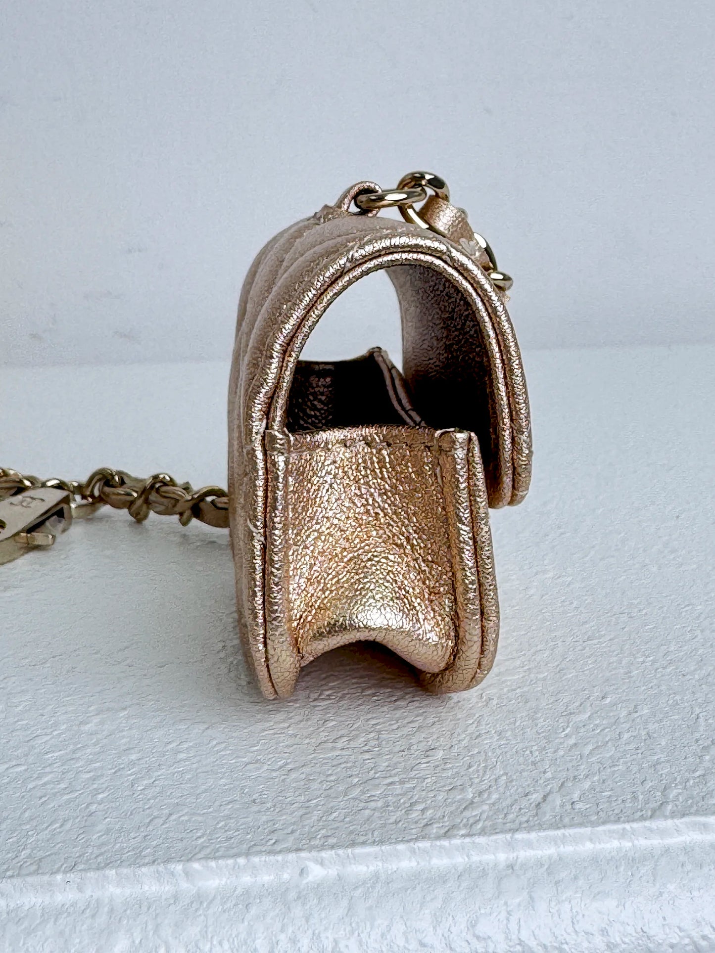 (A45) Chanel Champagne Gold Round Pouch & AirPods Holder Bag Charm Lambskin Champagne Gold Hardware