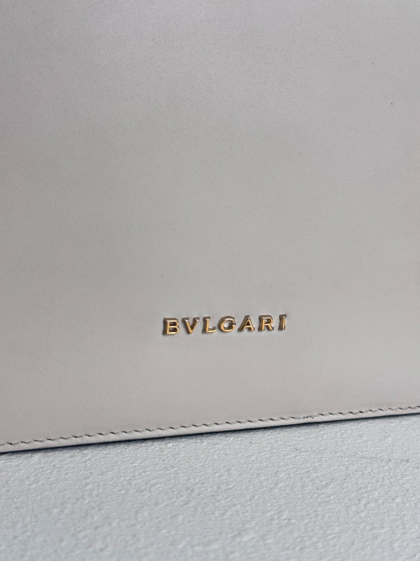 (A46) Bvlgari Off White Leather Studded Small Serpenti Forever Shoulder Bag Calfskin Champagne Gold Hardware