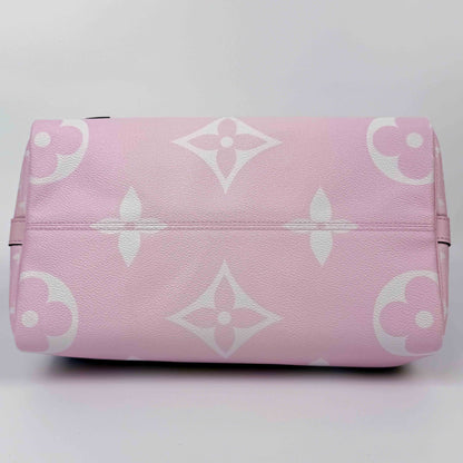 (A49) Louis Vuitton Pink Pastel Speedy Bandoulière Escale 30 Silver Hardware