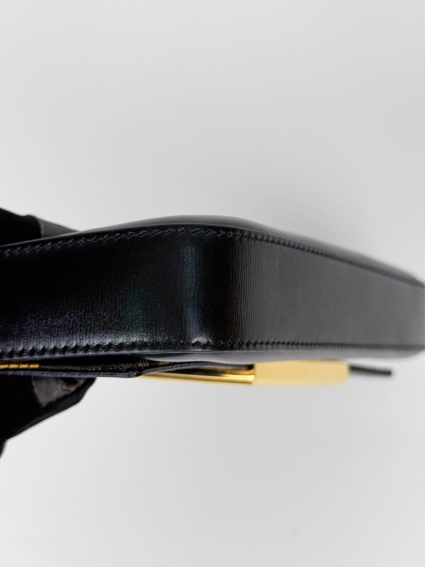 (A55) Fendi Vitello Palmellato Wallet on Chain Gold Hardware