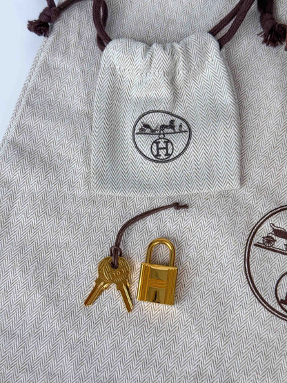 (A69) Hermès Gold Picotin 18 Bag with Gold Hardware