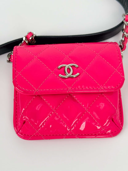 (A68) Chanel Pink and Black Patent Leather Bag