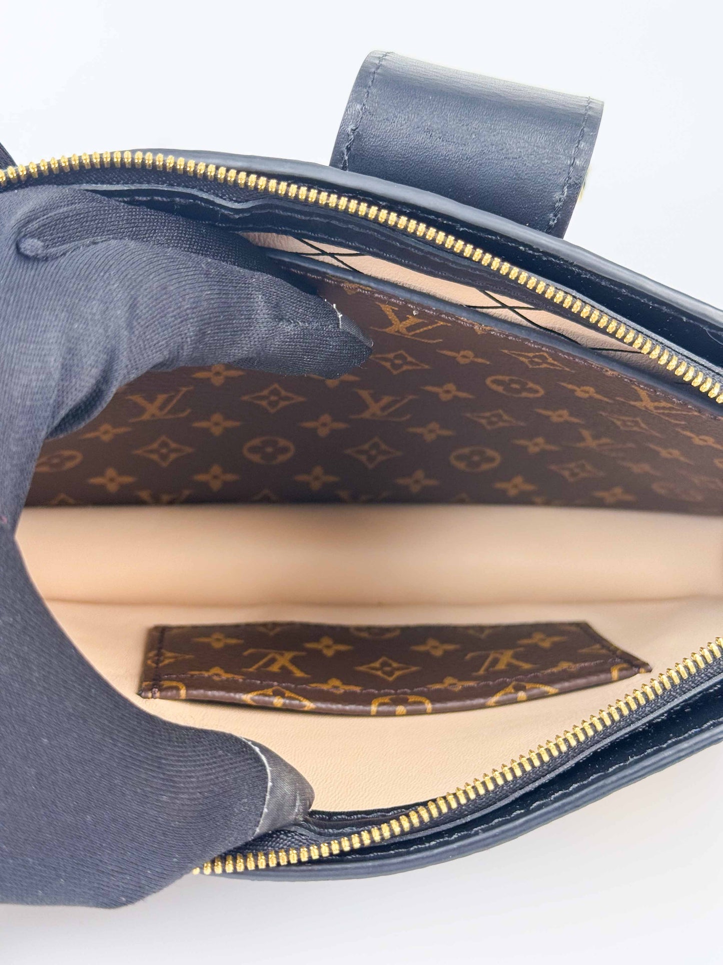 (A86) Louis Vuitton Soft Trunk Monogram Crossbody Bag Gold Hardware