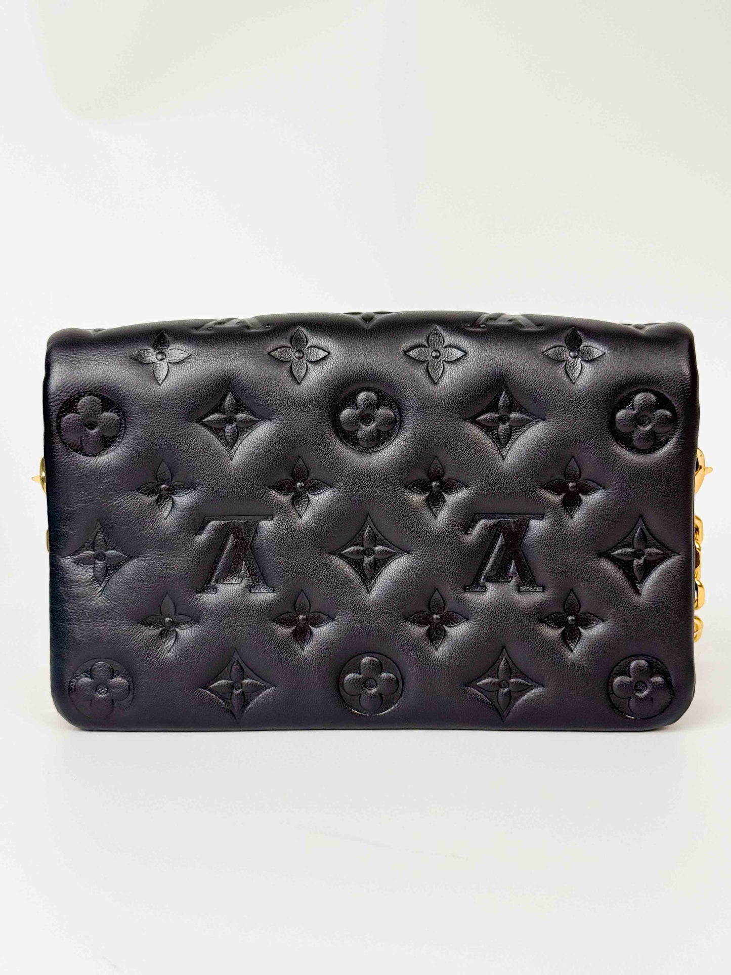 (A102) Louis Vuitton Coussin Chain Pochette Gold Hardware