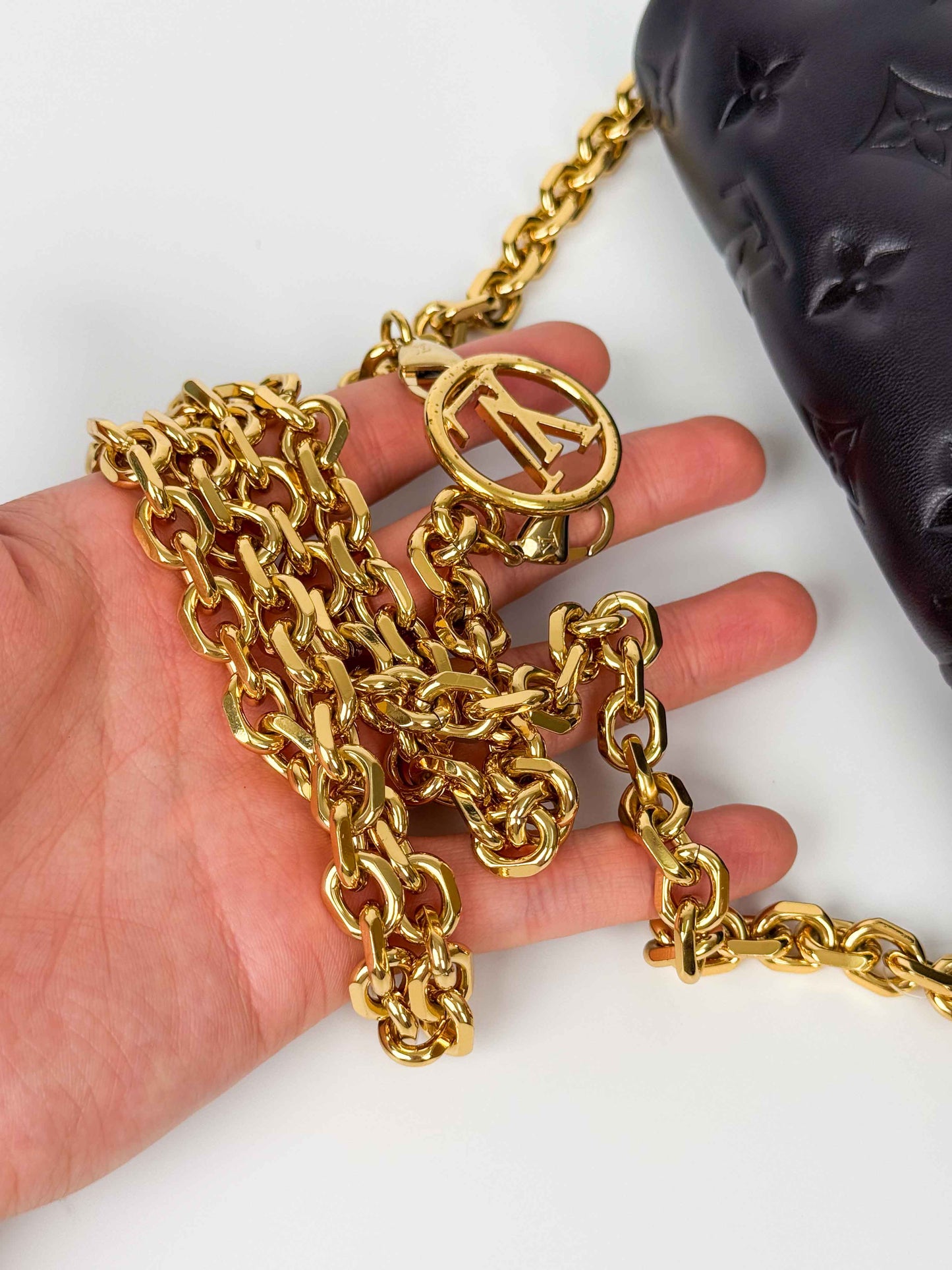 (A102) Louis Vuitton Coussin Chain Pochette Gold Hardware