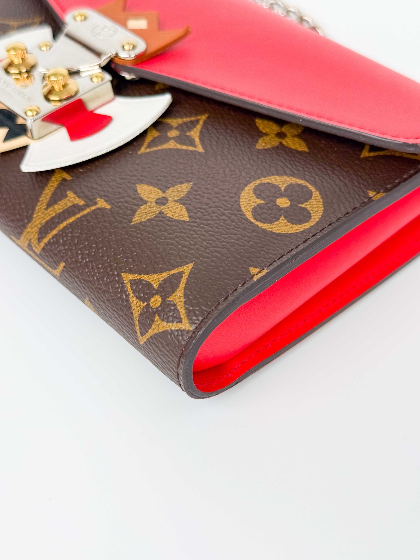 (A106) Louis Vuitton Monogram Tribal Mask Sarah Wallet on Chain, Silver Hardware