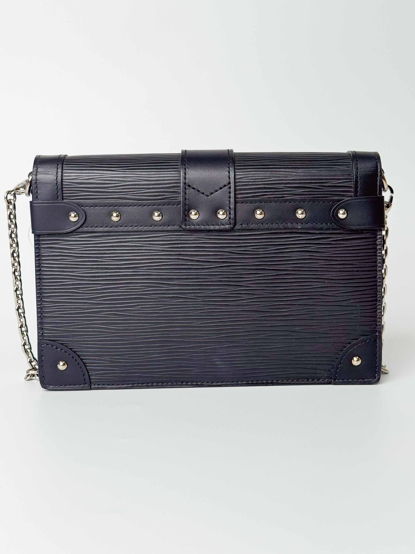 (A94) Louis Vuitton Epi Trunk Chain Wallet Silver Hardware