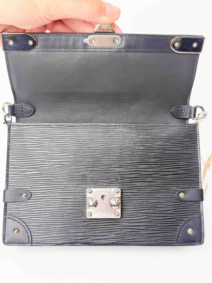 (A94) Louis Vuitton Epi Trunk Chain Wallet Silver Hardware