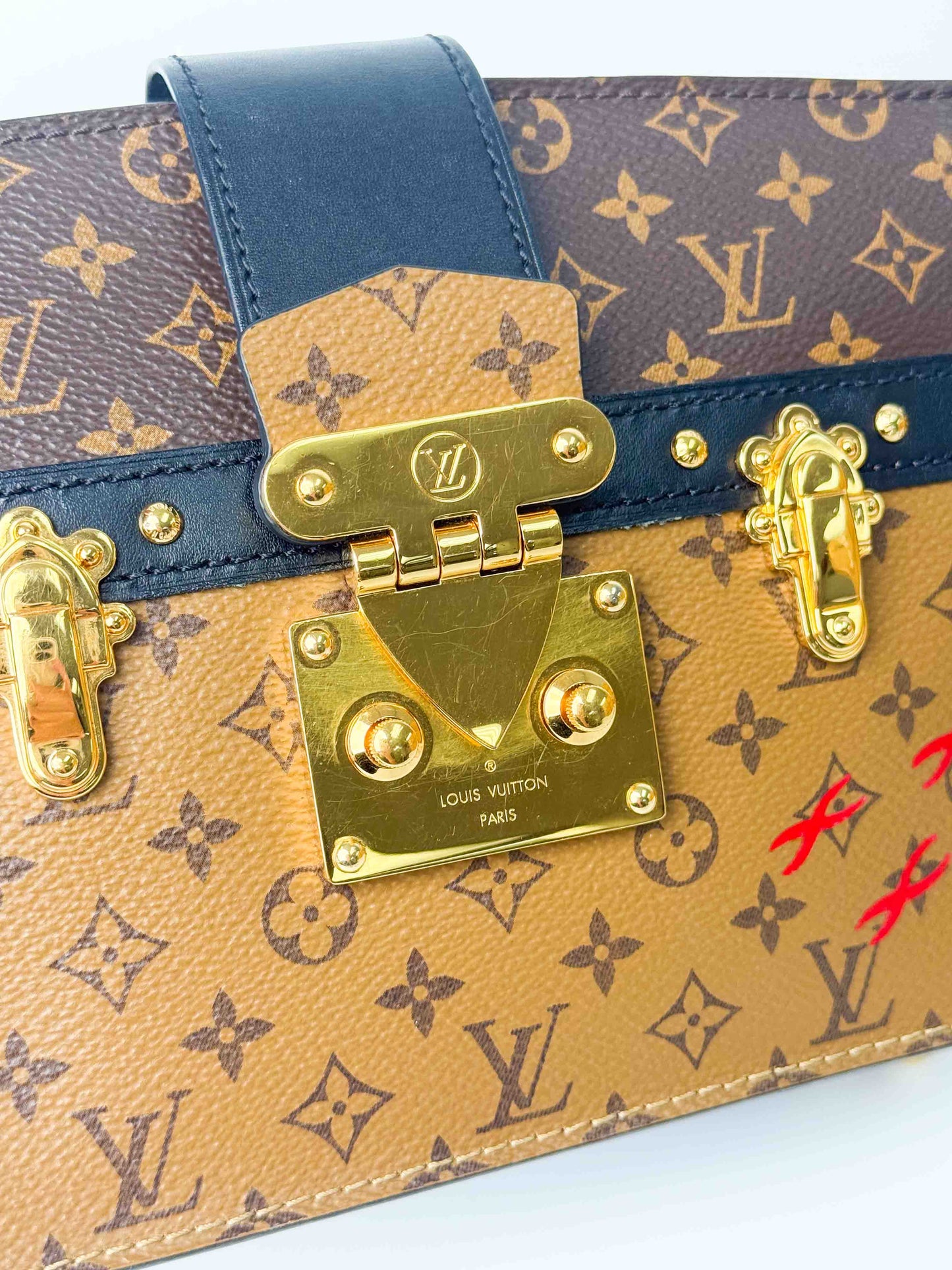 (A93) Louis Vuitton Monogram Petite Malle Gold Hardware