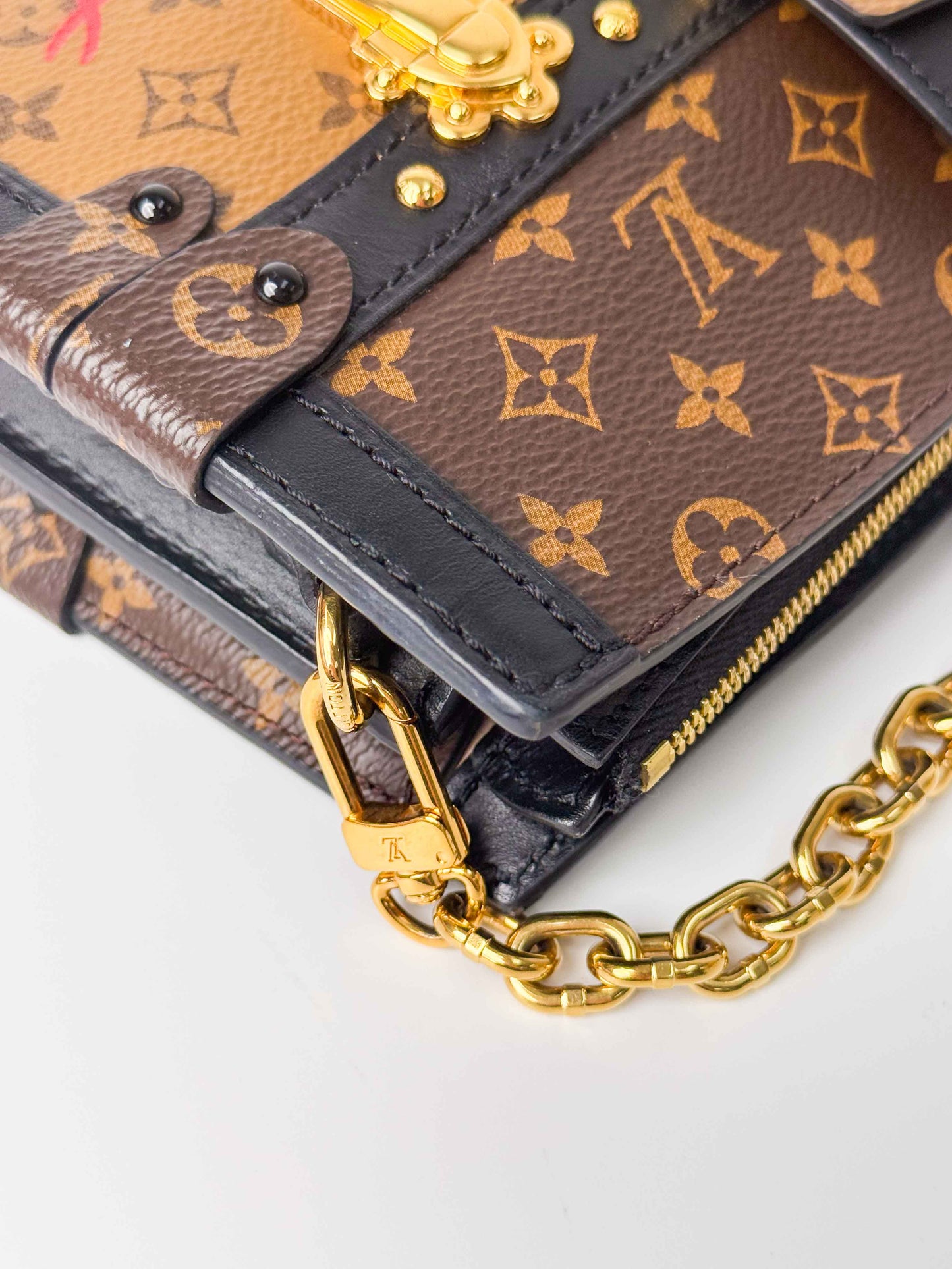 (A93) Louis Vuitton Monogram Petite Malle Gold Hardware