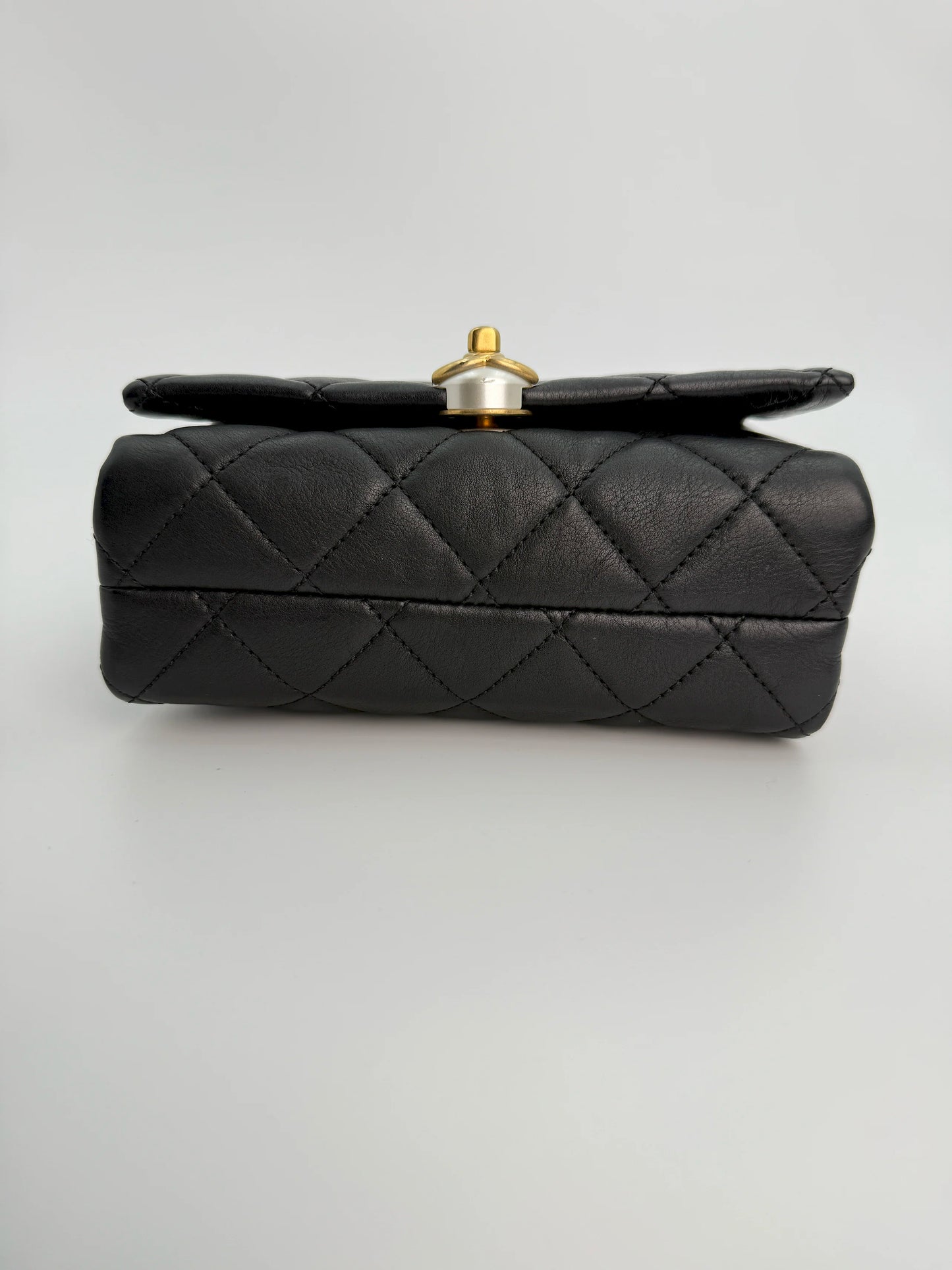 (AJ13) Chanel Black Quilted Calf Leather Pearl Accordion Small Flap Bag, Gold Hardware