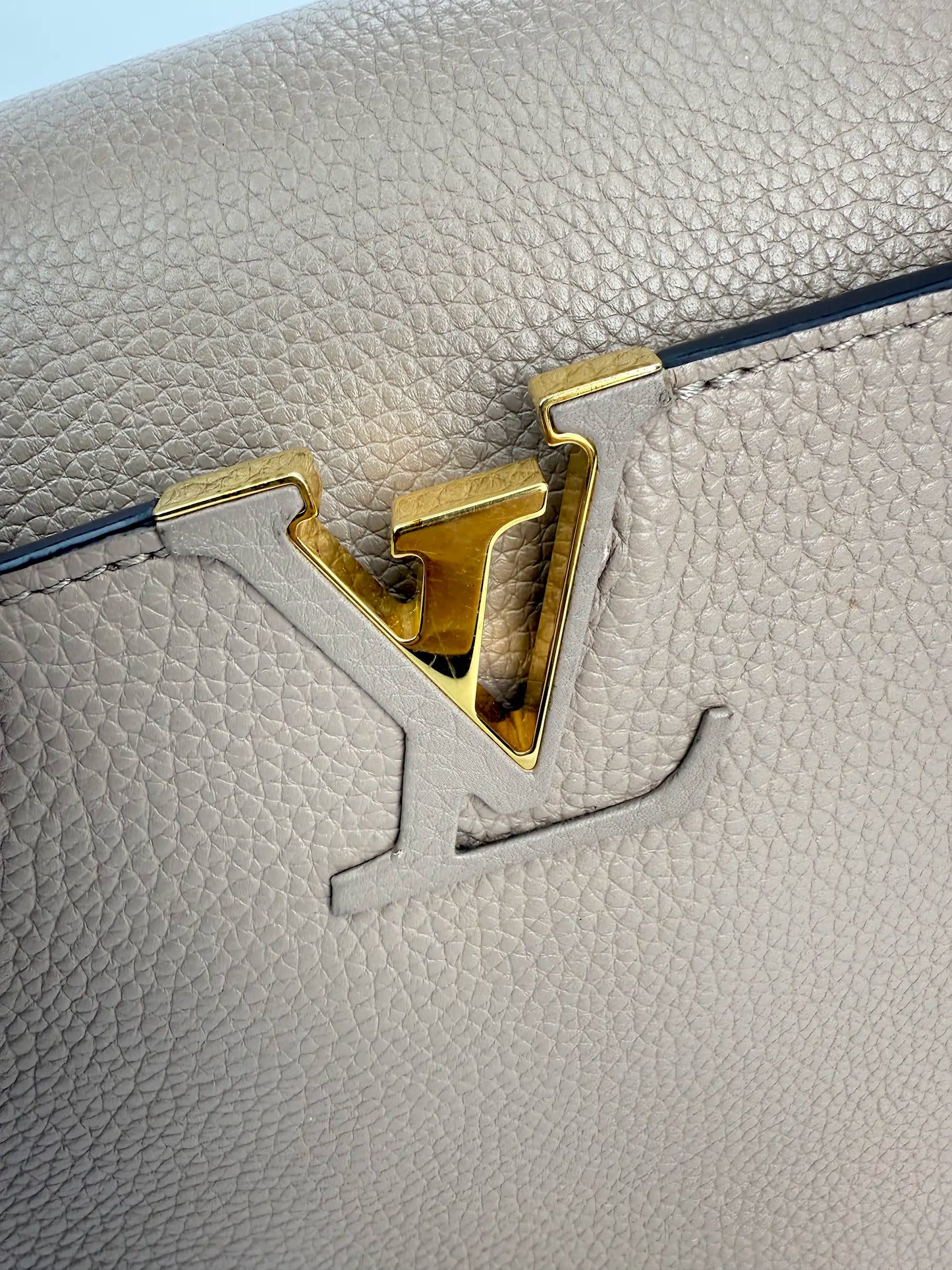 (AJ46) Louis Vuitton Taurillon Beige Capucines MM Size, Gold Hardware