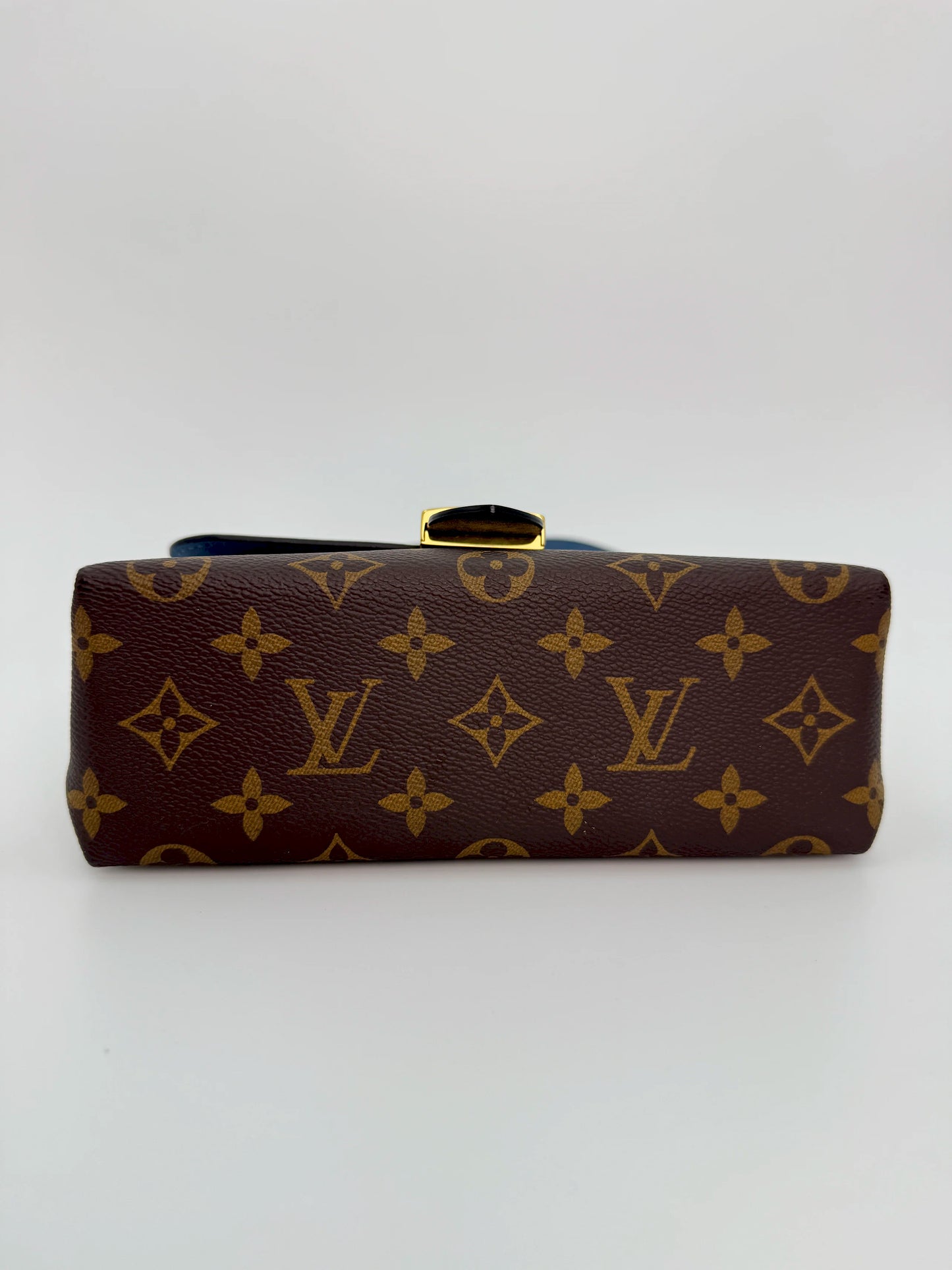 (AJ47) Louis Vuitton Blue/Monogram Locky BB, Gold Hardware