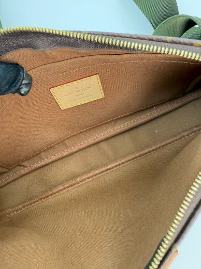 (AJ48) Louis Vuitton Monogram Multi Pochette, Gold Hardware