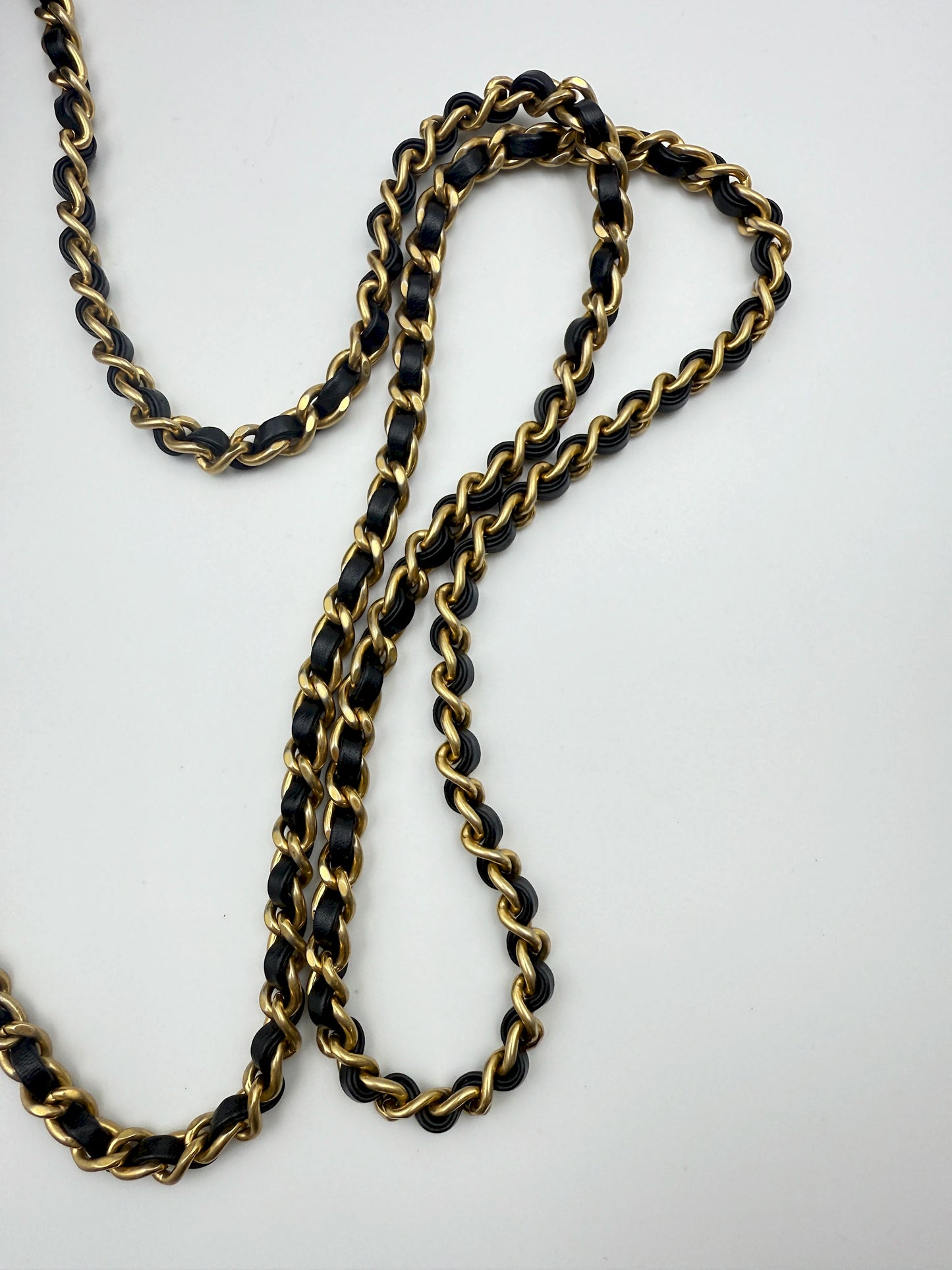 (AJ66) Chanel Lucky Charm Wallet on Chain