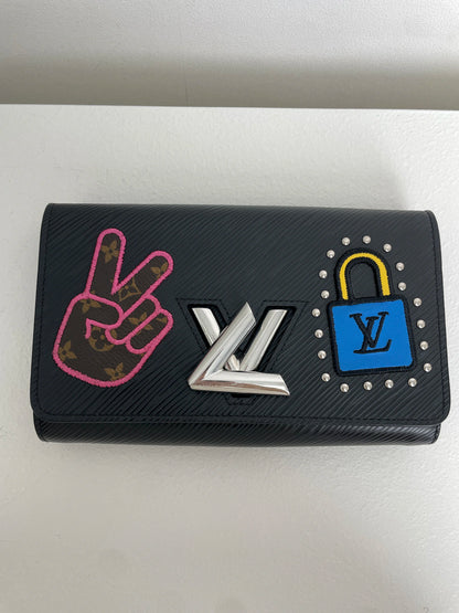 (A21) Louis Vuitton Black Epi Twist Wallet on Chain Silver Hardware With Code