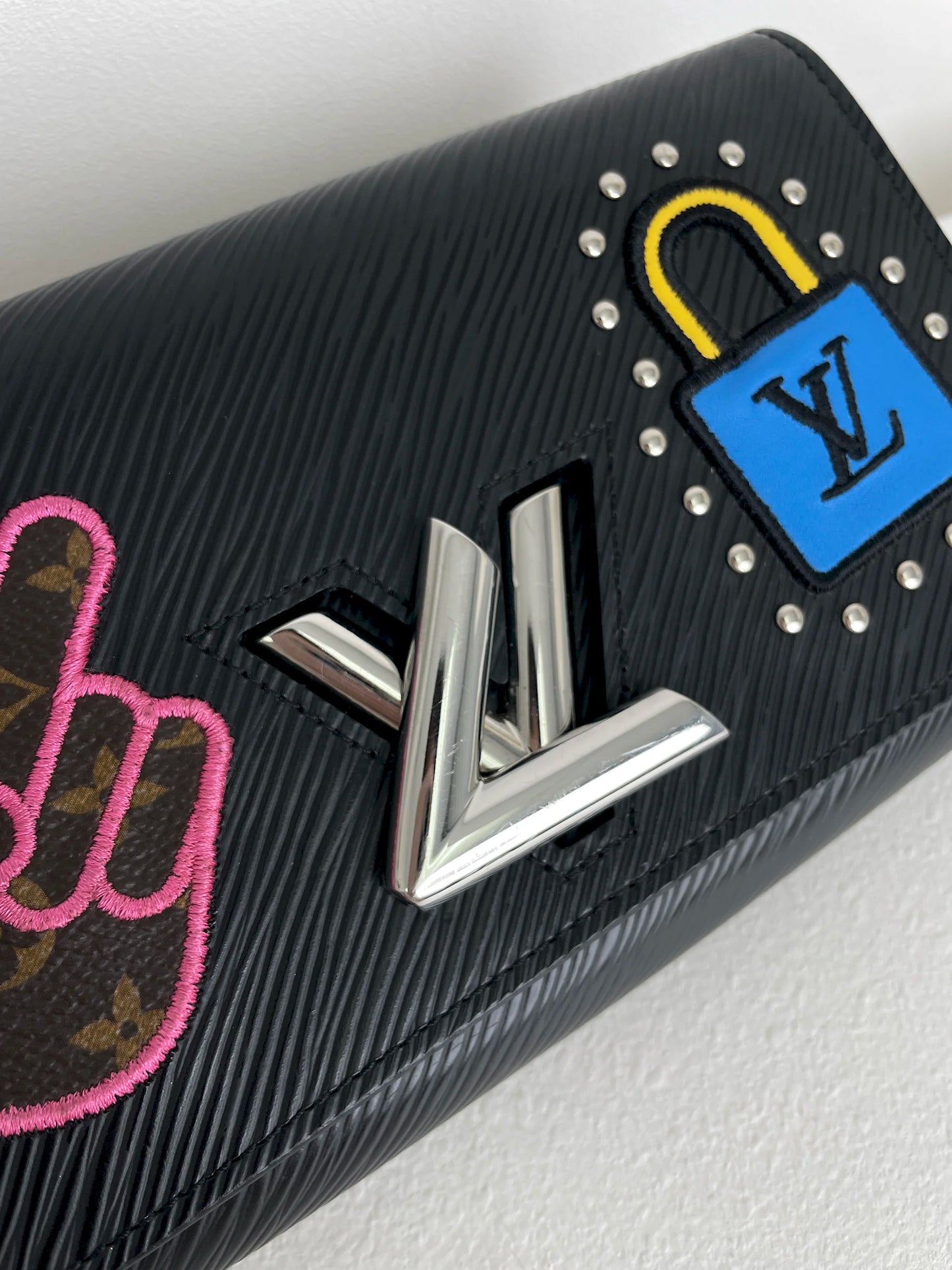 (A21) Louis Vuitton Black Epi Twist Wallet on Chain Silver Hardware With Code