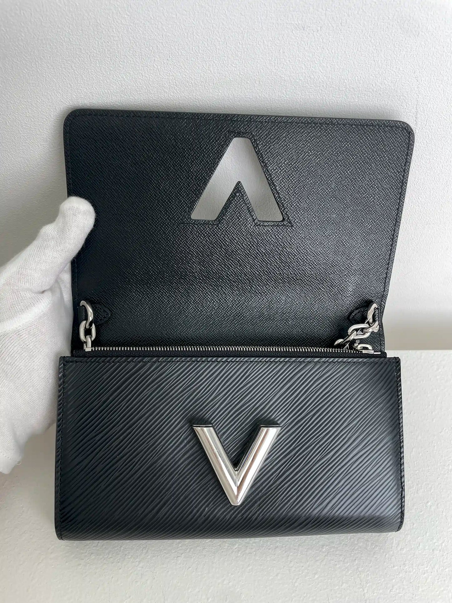 (A21) Louis Vuitton Black Epi Twist Wallet on Chain Silver Hardware With Code