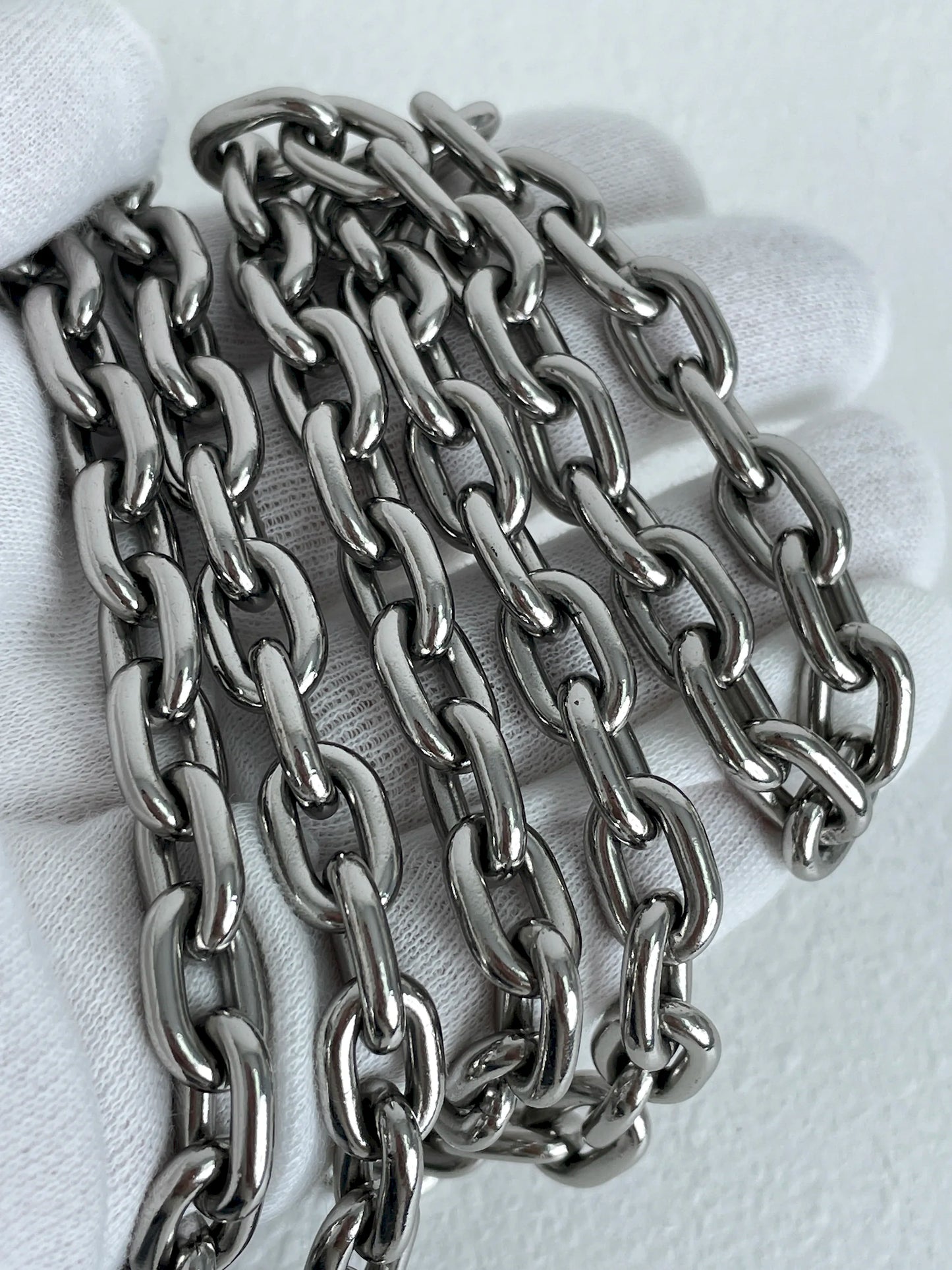 (A21) Louis Vuitton Black Epi Twist Wallet on Chain Silver Hardware With Code