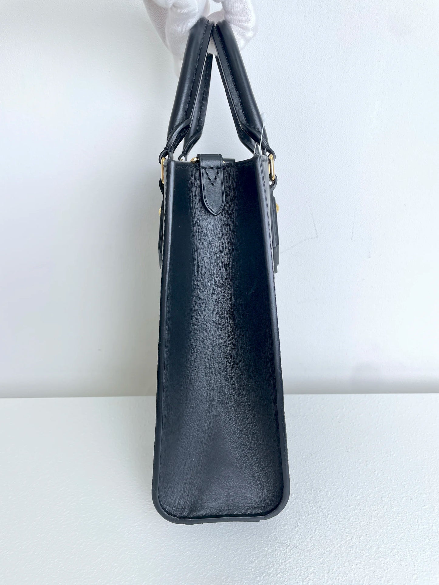 (A22) Louis Vuitton Black Epi Sac Plat BB Gold Hardware RFID