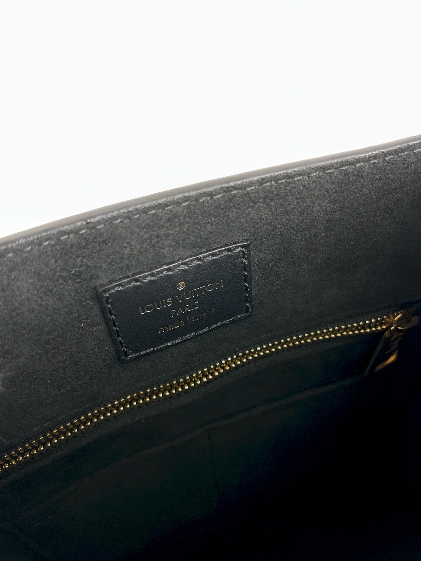 (A22) Louis Vuitton Black Epi Sac Plat BB Gold Hardware RFID