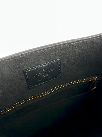 (A22) Louis Vuitton Black Epi Sac Plat BB Gold Hardware RFID