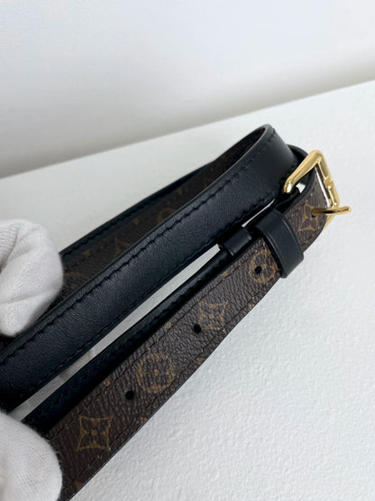 (A22) Louis Vuitton Black Epi Sac Plat BB Gold Hardware RFID