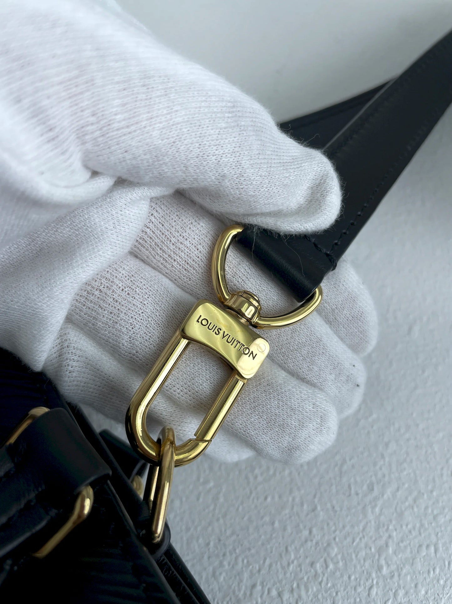 (A22) Louis Vuitton Black Epi Sac Plat BB Gold Hardware RFID