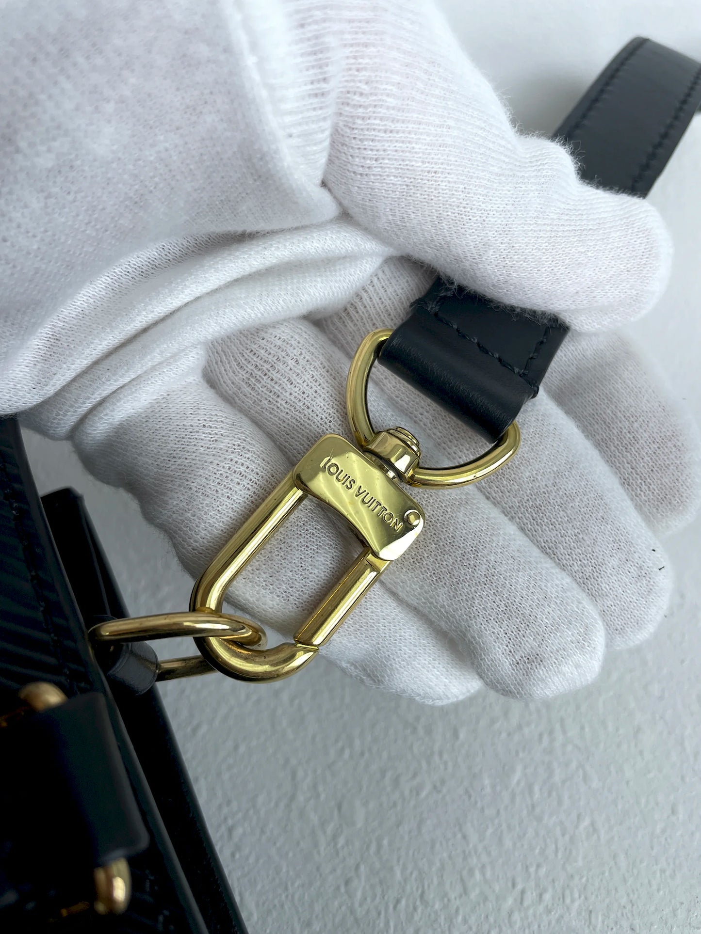 (A22) Louis Vuitton Black Epi Sac Plat BB Gold Hardware RFID