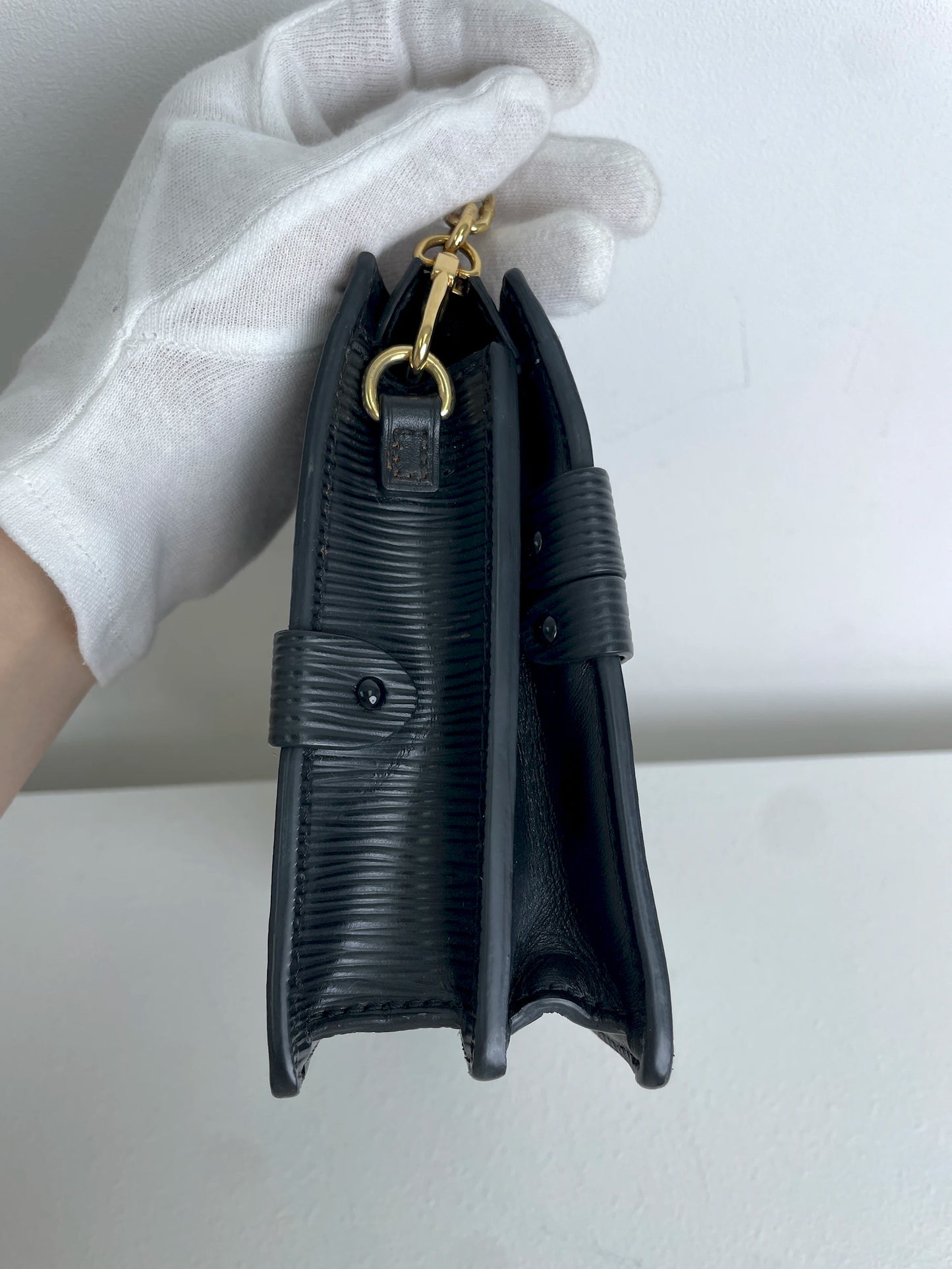 (A29) Louis Vuitton Black Epi Petite Malle Gold Hardware Removable and Adjustable Strap
