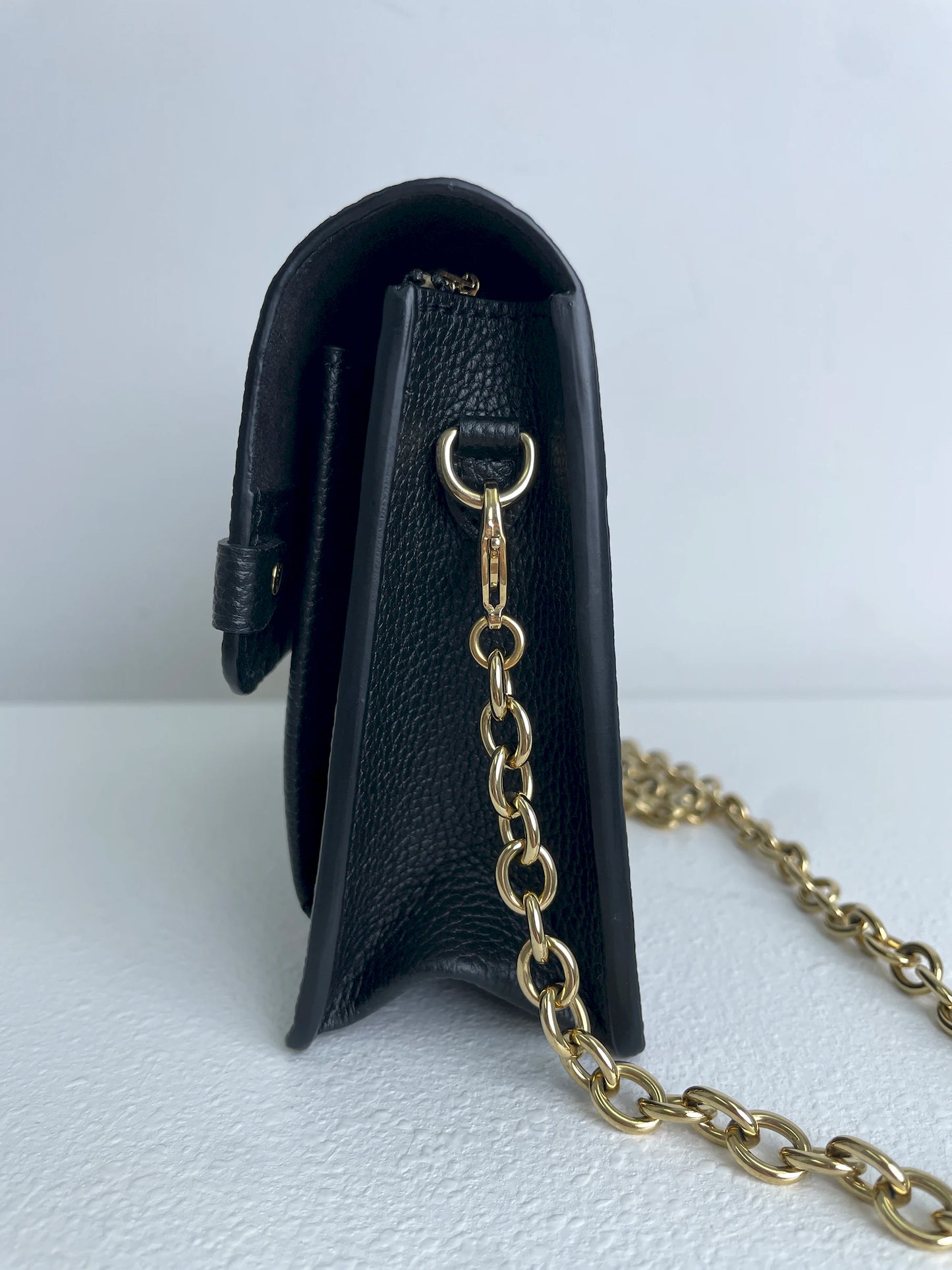 (A30) Louis Vuitton Black Monogram Empreinte Vavin Wallet on Chain Calfskin Gold Hardware Removable Strap